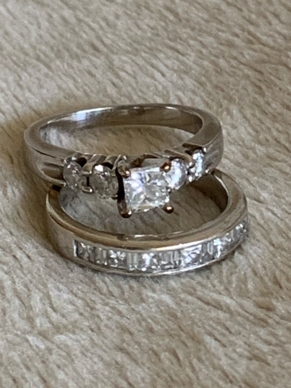 Women Jewelry 14k white gold Diamond Accent Bridal Ring Set